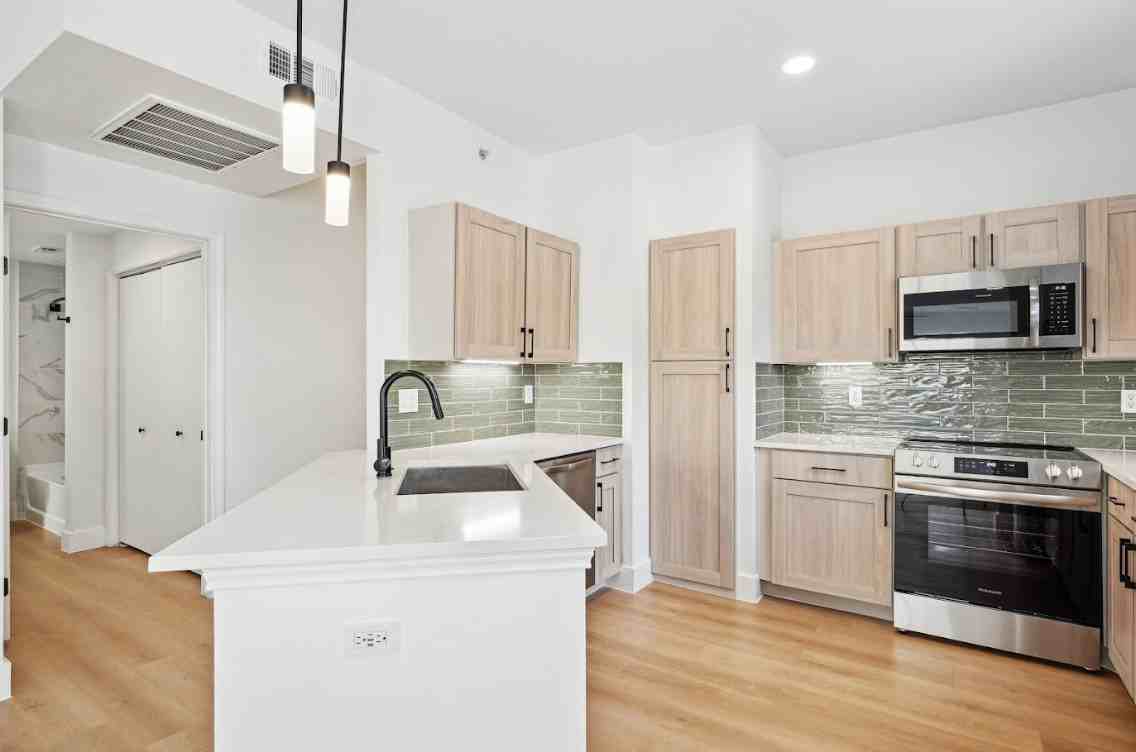 Davidson St #8924A - Photo 4 of 14