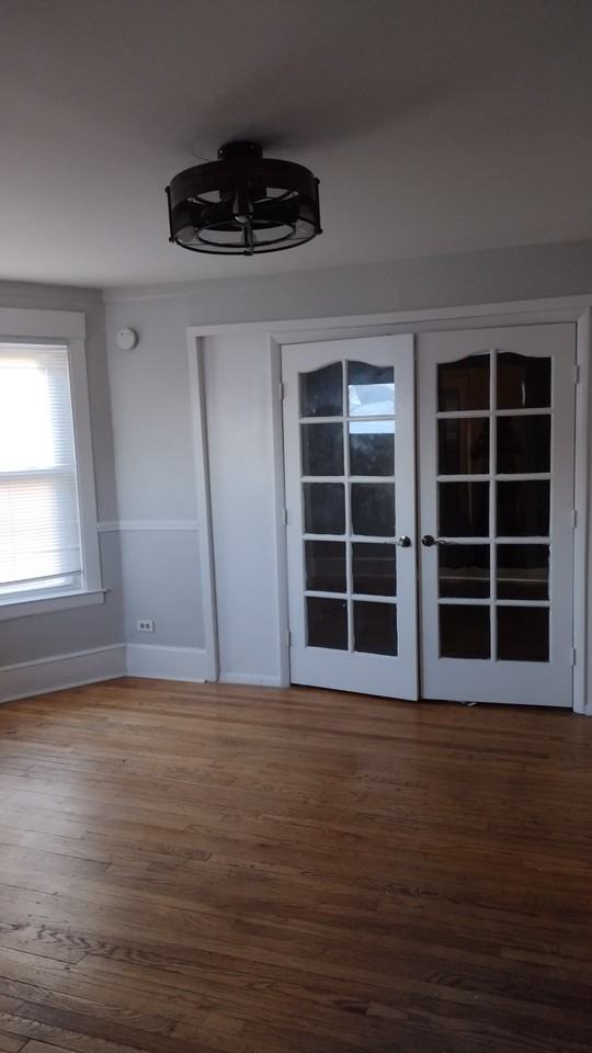 243 S 14th Ave #1 - Photo 2 of 10