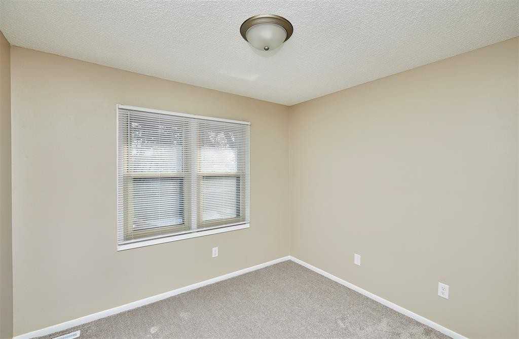 1557 Nw 107th St #NA - Photo 3 of 23