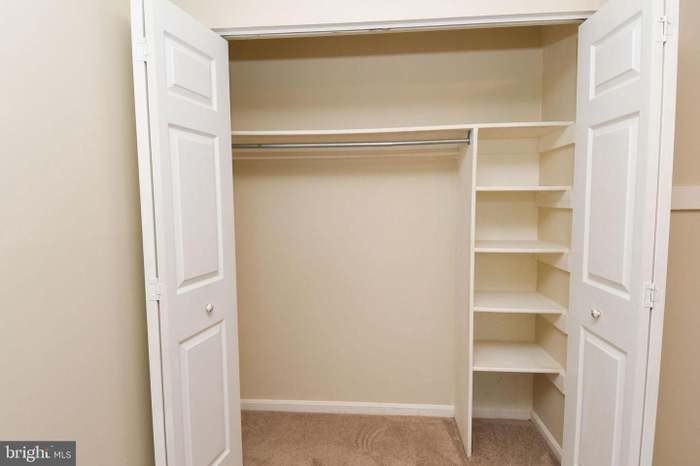 3292 Huntington Cir #NA - Photo 2 of 11