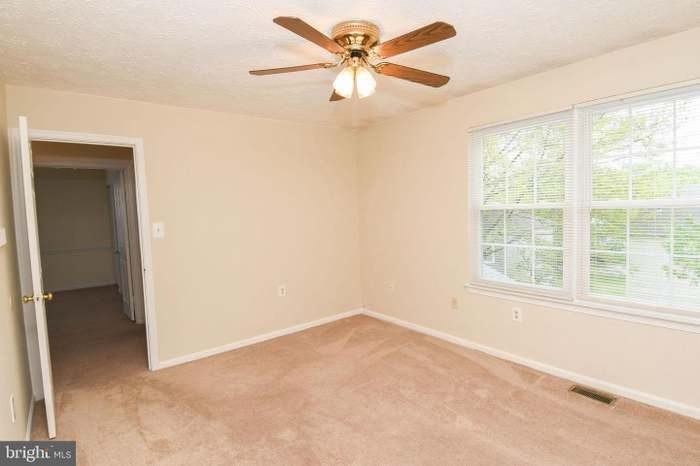 3292 Huntington Cir #NA - Photo 6 of 11