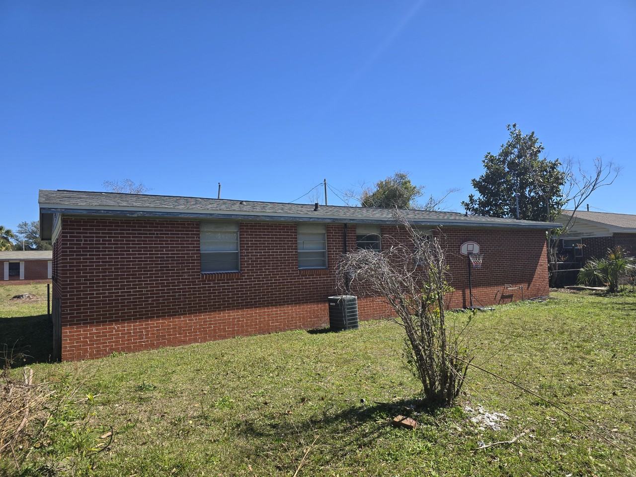 919 Greentree Rd #NA - Photo 2 of 21