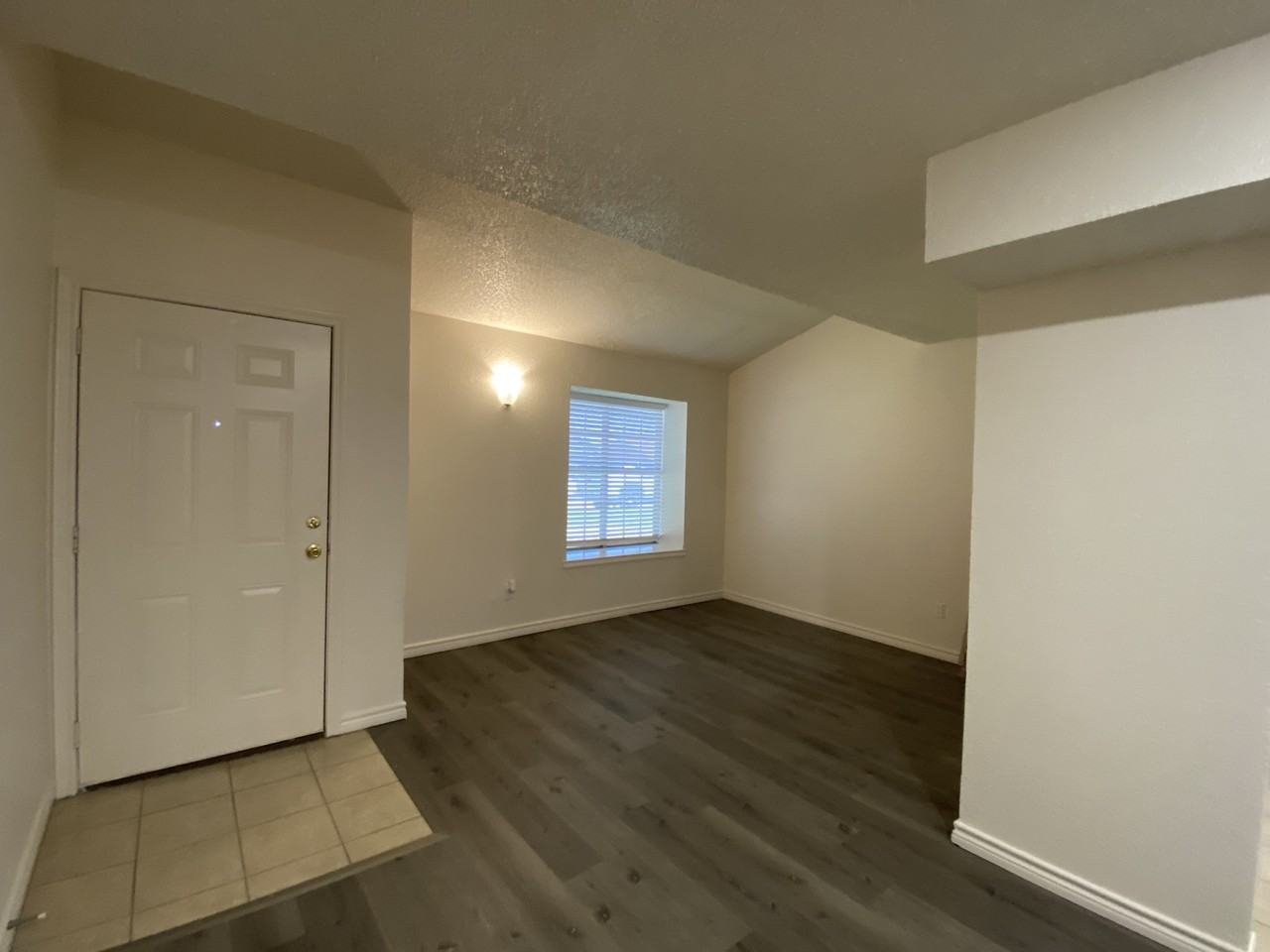 302 Cates Dr #302 - Photo 2 of 14