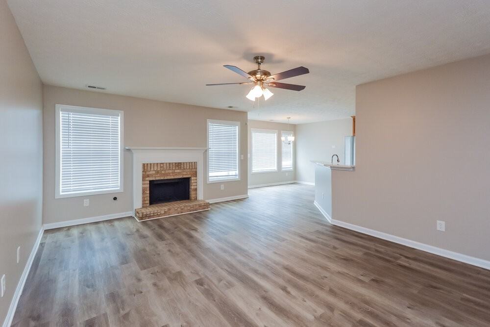 25 Collins Trce - Photo 3 of 16