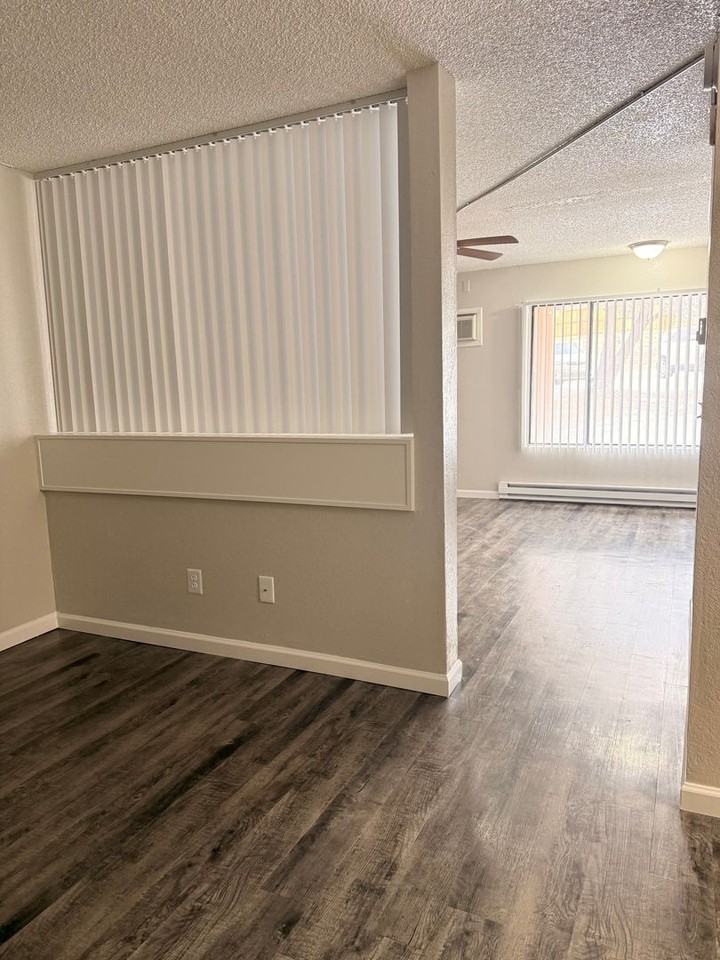 Peak 4420 on East Pikes Peak Avenue - Photo 4 of 36