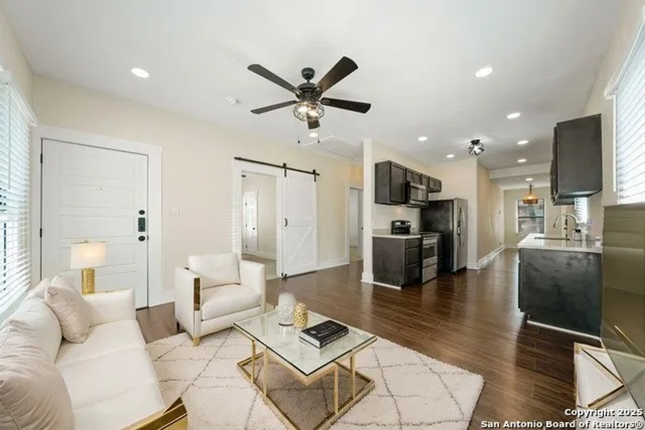 102 Buford - Photo 3 of 20