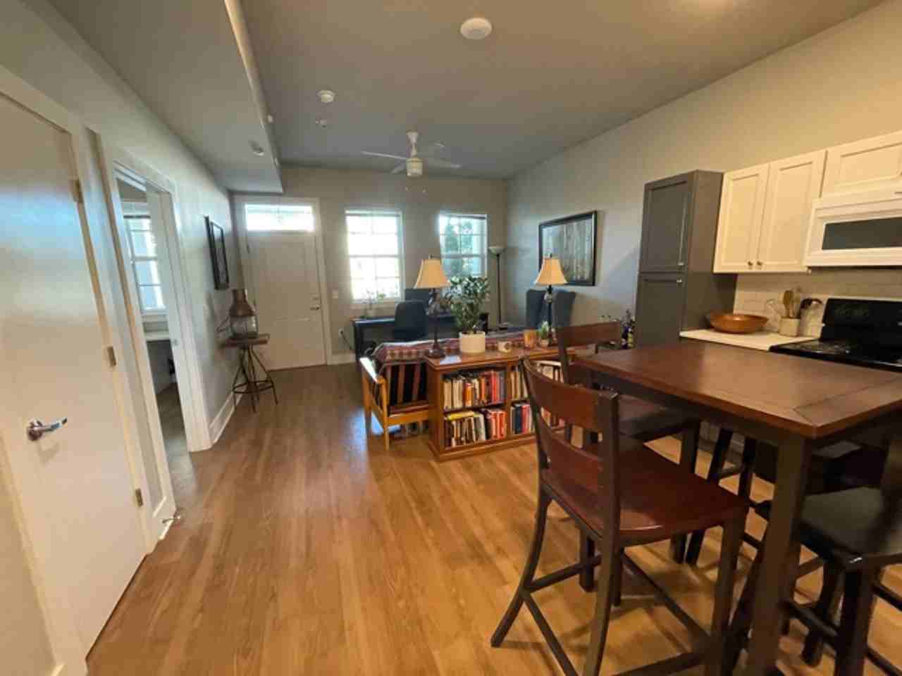 The Clayton on Scott - Photo 4 of 19