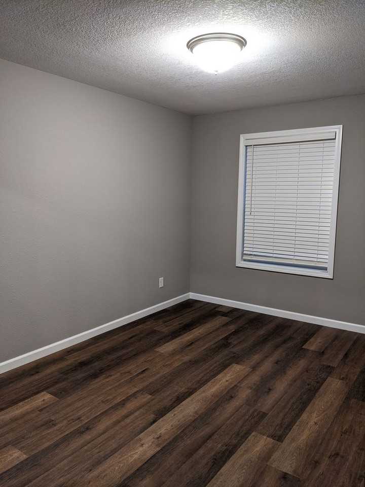 Ironwood Apartments - Photo 5 of 39