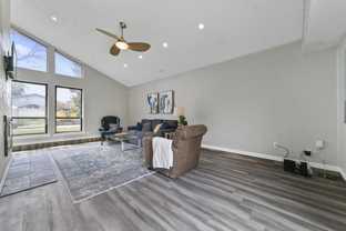 Move-in ready Garland room near shops & transit | Flexible lease options - Photo 1 of 1