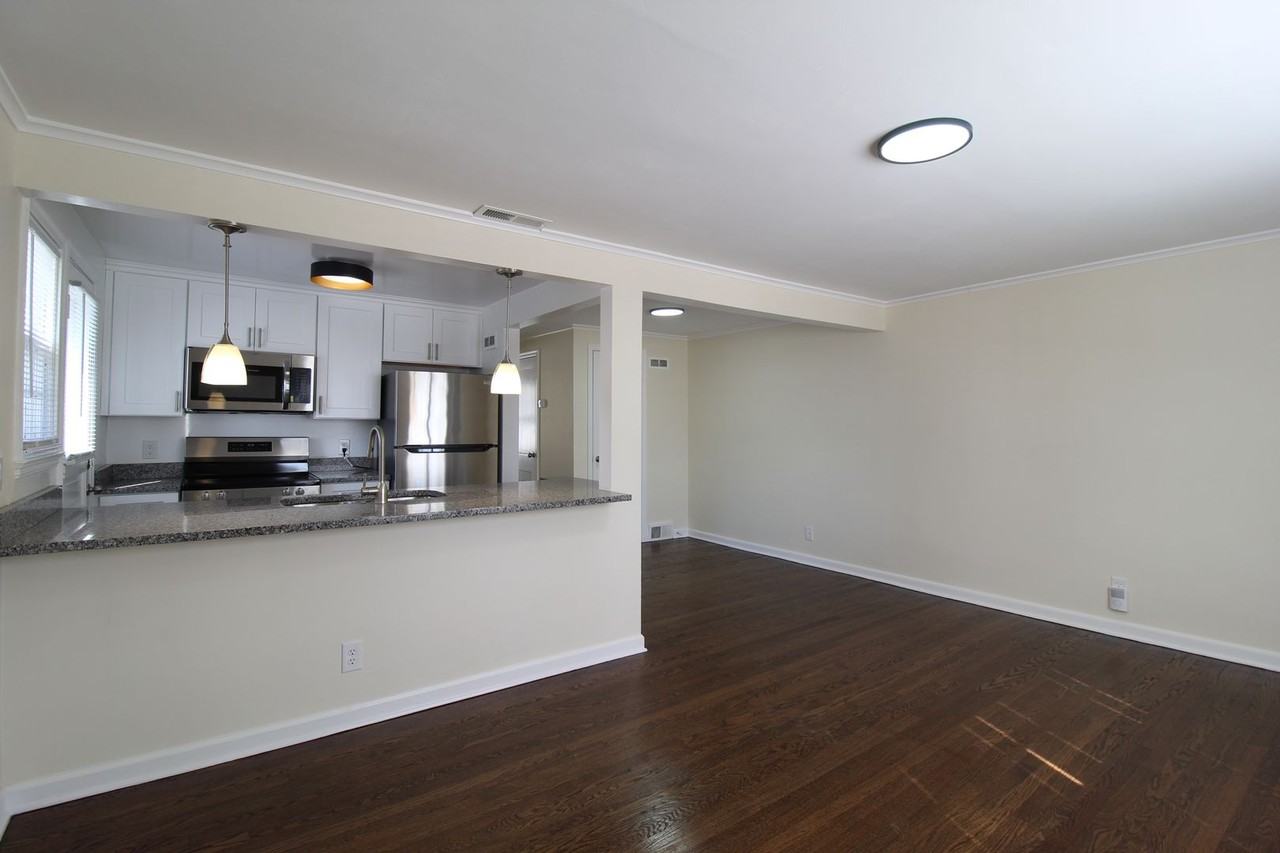 508 E 27th Ave - Photo 2 of 9