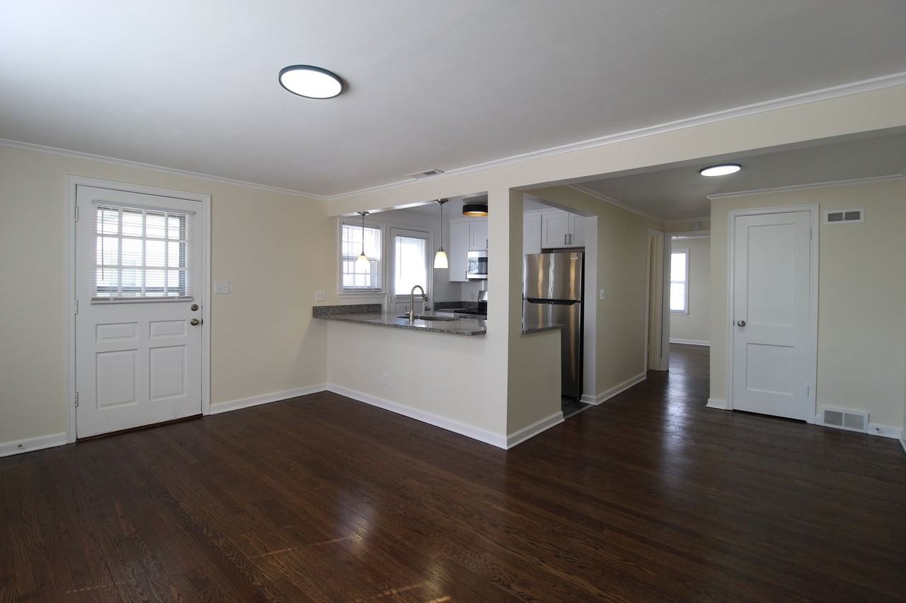 508 E 27th Ave - Photo 3 of 9