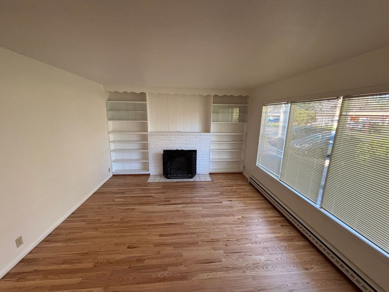 140 Hardy Ave - Photo 6 of 50