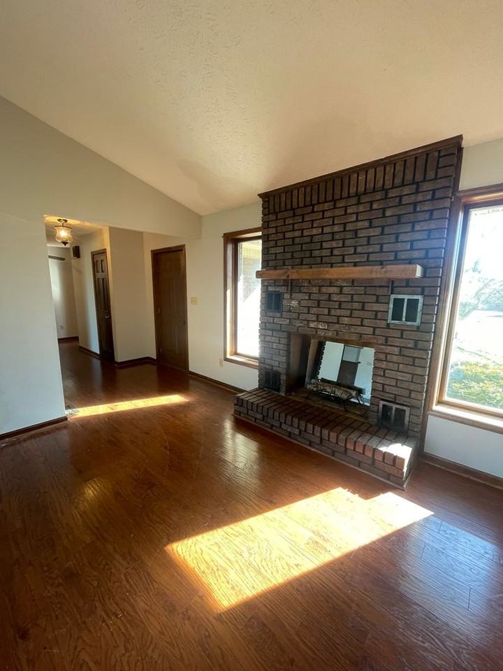 122 N Fairway Rd - Photo 7 of 11