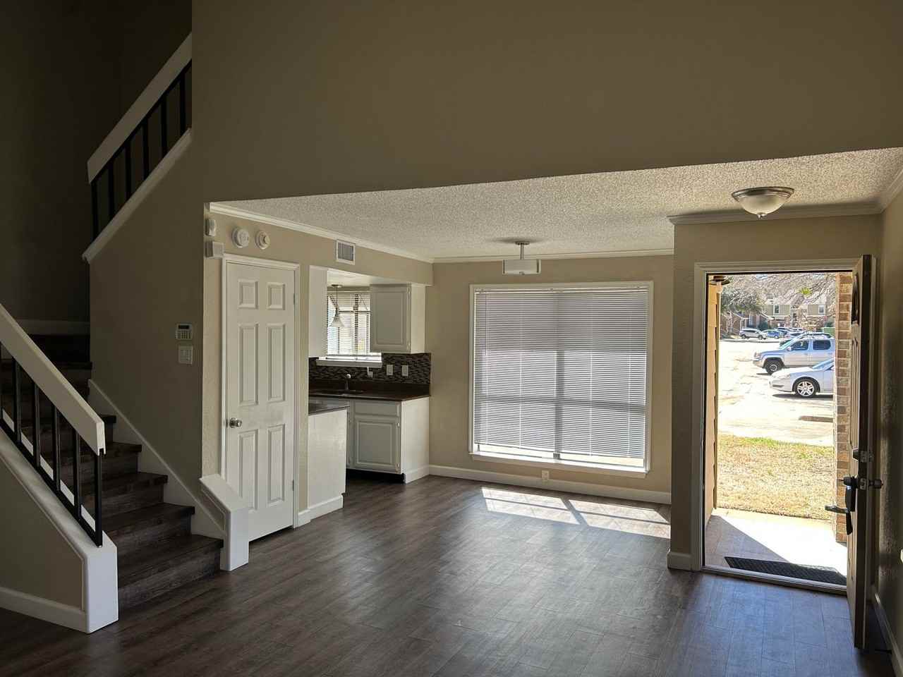 2128 Park Willow Ln - Photo 3 of 18