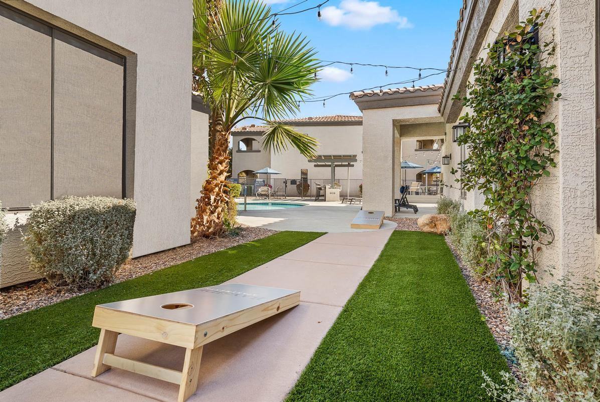 20245 N 32nd Dr - Photo 4 of 35