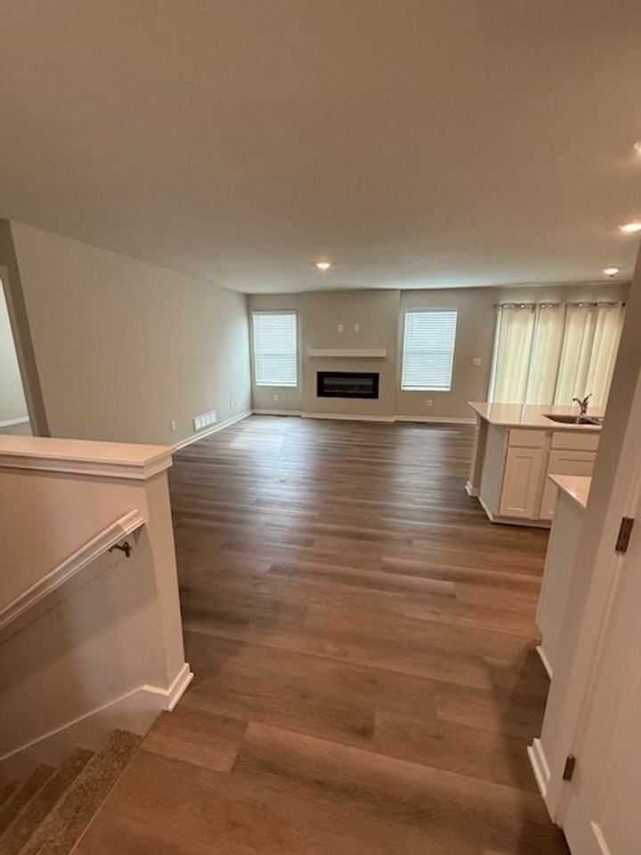 8130 N 170th St - Photo 2 of 6