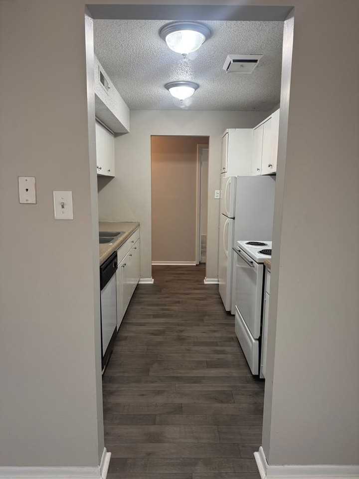 Windchase Flats & Townhomes - Photo 6 of 6