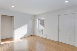 Kansas - Photo 1 of 1