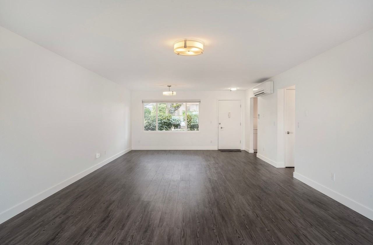 750 1st St - Photo 4 of 27