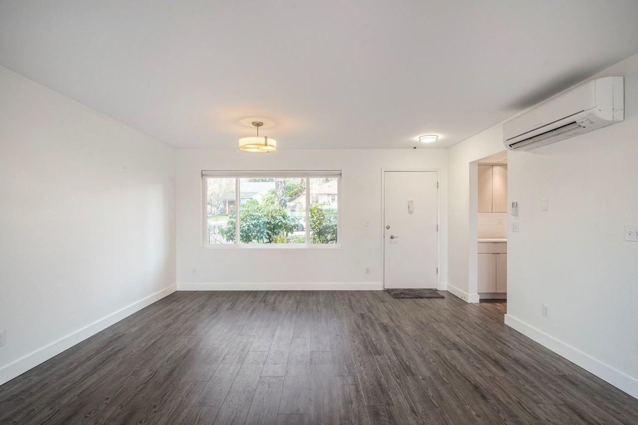 750 1st St - Photo 5 of 27