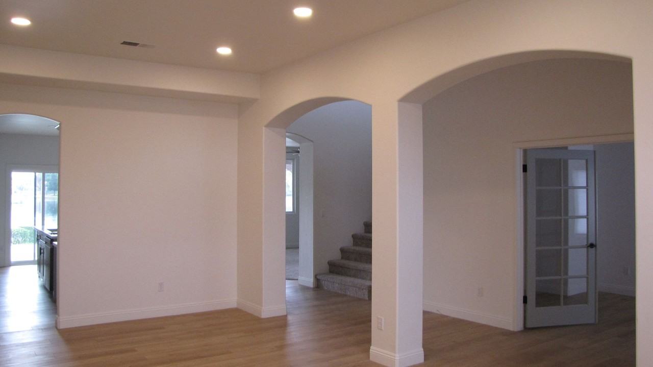 8707 Shore View Dr - Photo 3 of 24