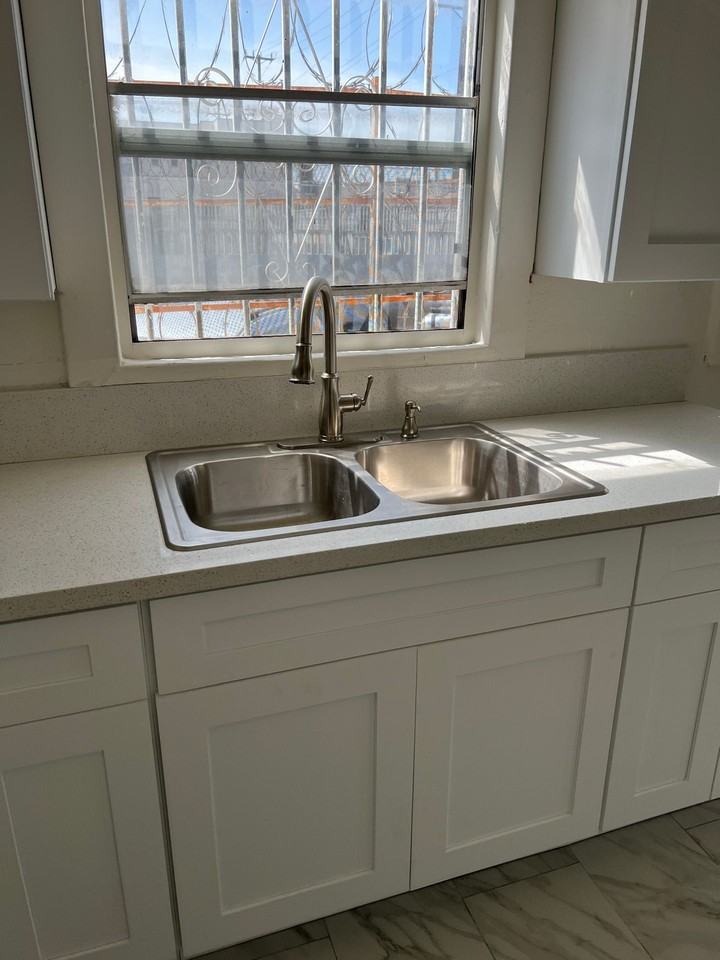 3828 GRAND AVE. LLC - Photo 4 of 7