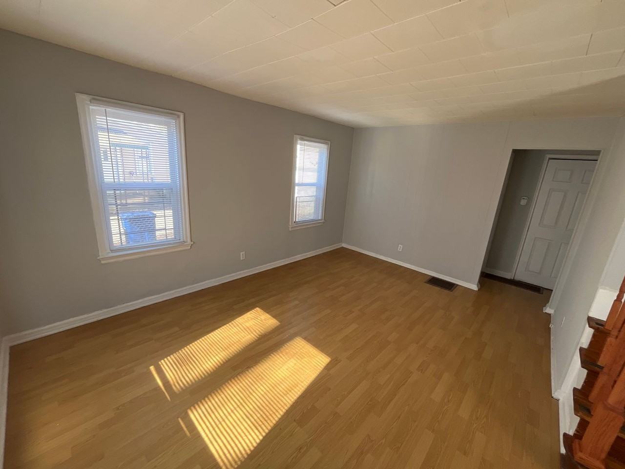 2536 Vendome Dr - Photo 2 of 12