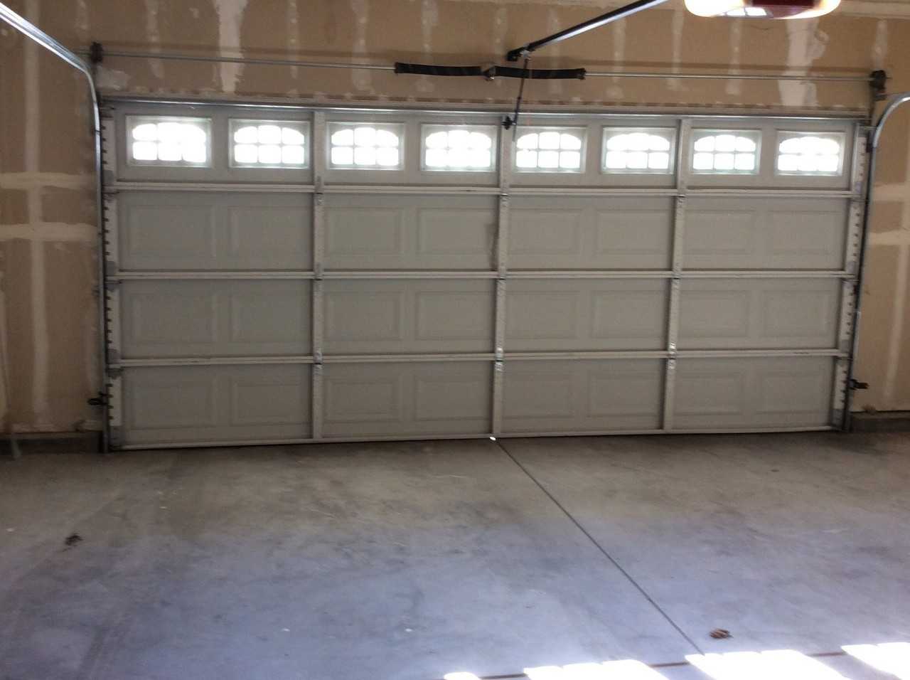 1147 Sam Rider Way - Photo 2 of 6