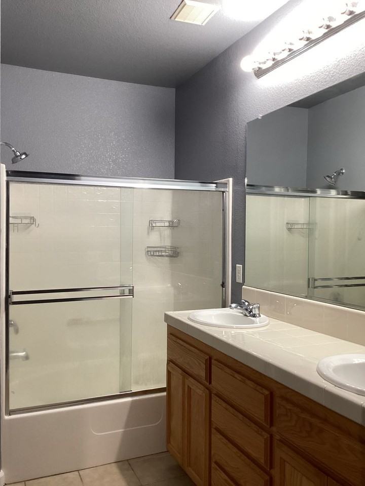 1147 Sam Rider Way - Photo 5 of 6