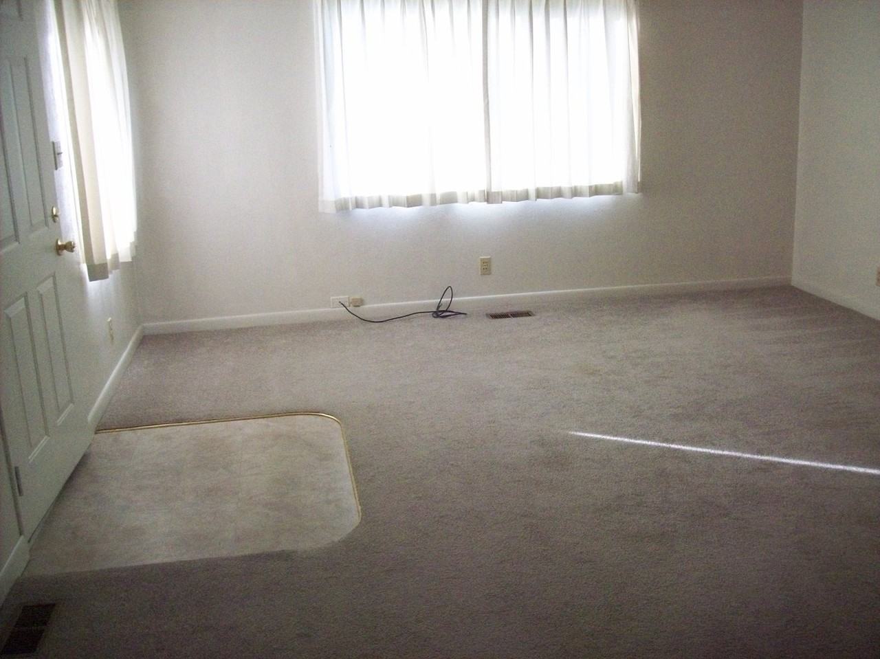 416 Nick Rd - Photo 3 of 7