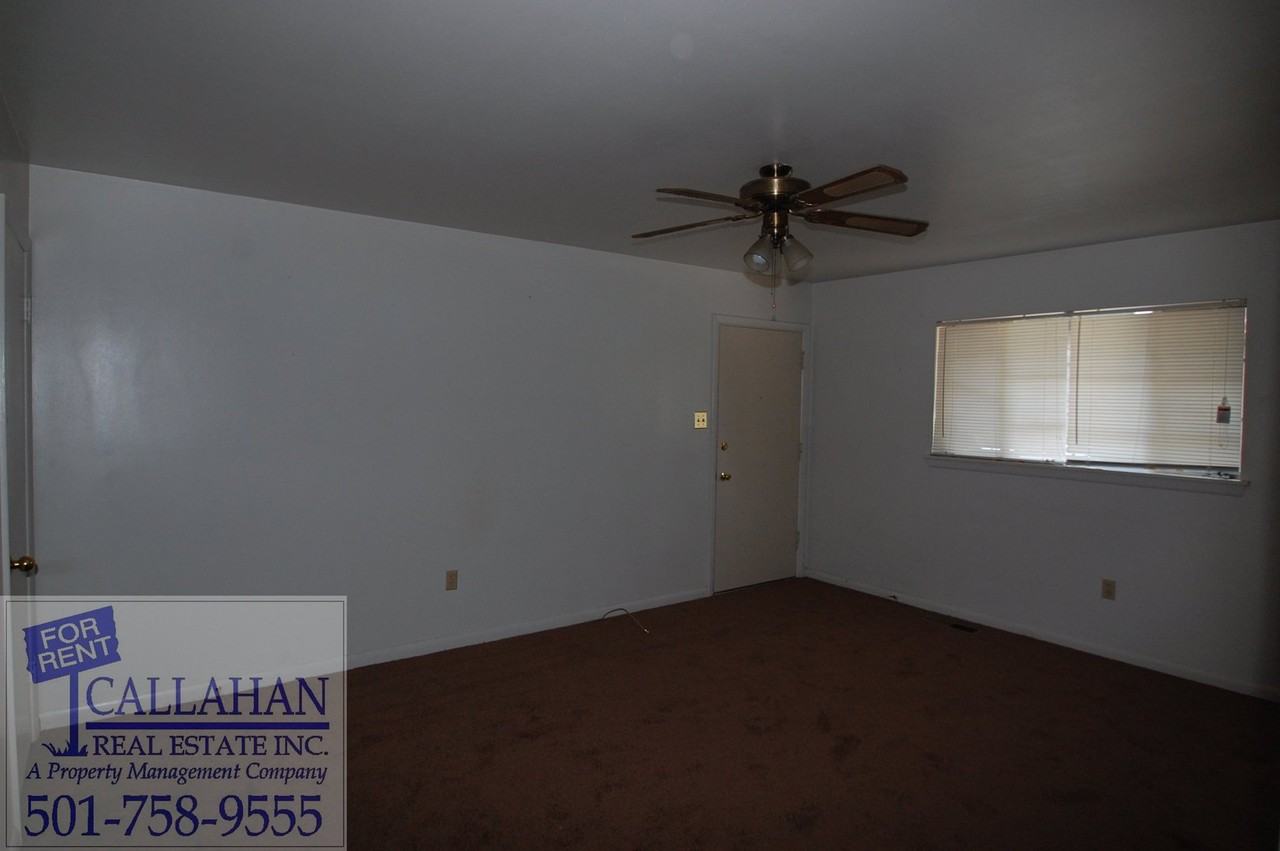 3919 N Cypress St - Photo 2 of 9