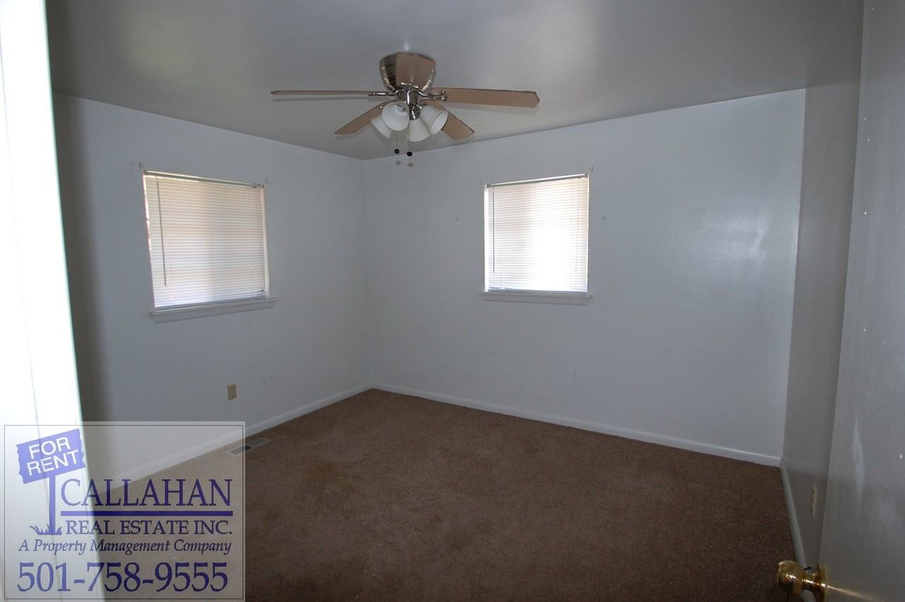 3919 N Cypress St - Photo 7 of 9