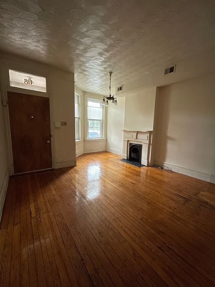 418 W Marshall St - Photo 6 of 31