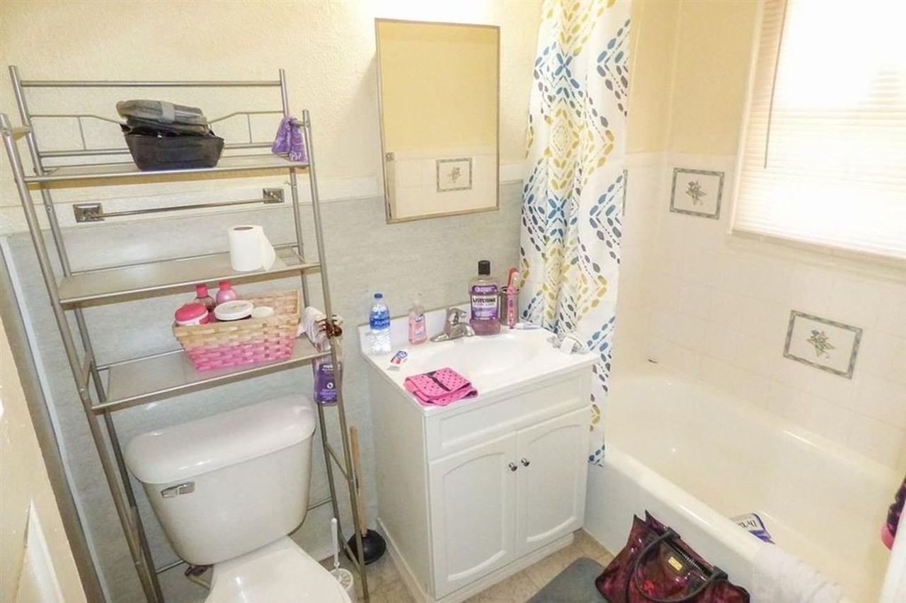 2614 Shadybrook Street - Photo 4 of 19