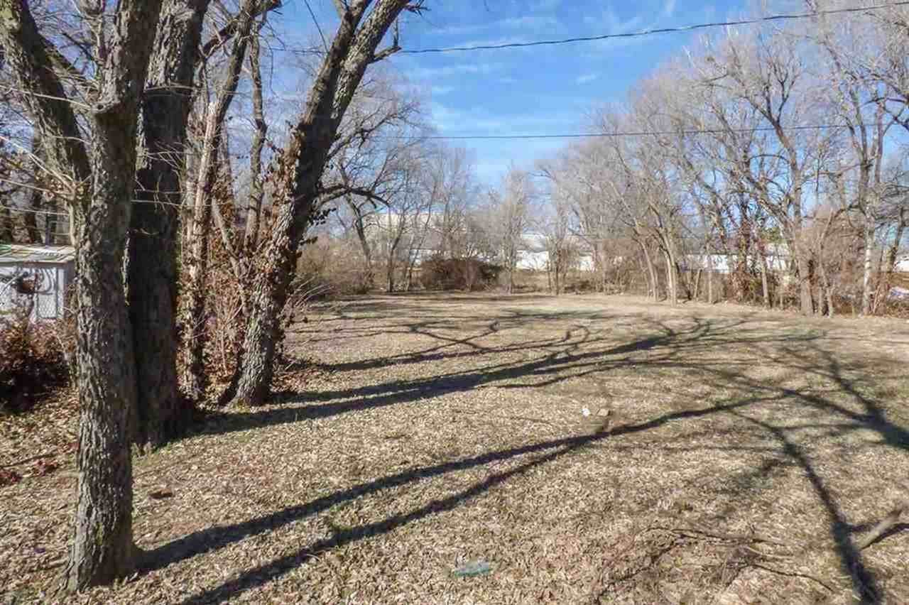 2614 Shadybrook Street - Photo 5 of 19