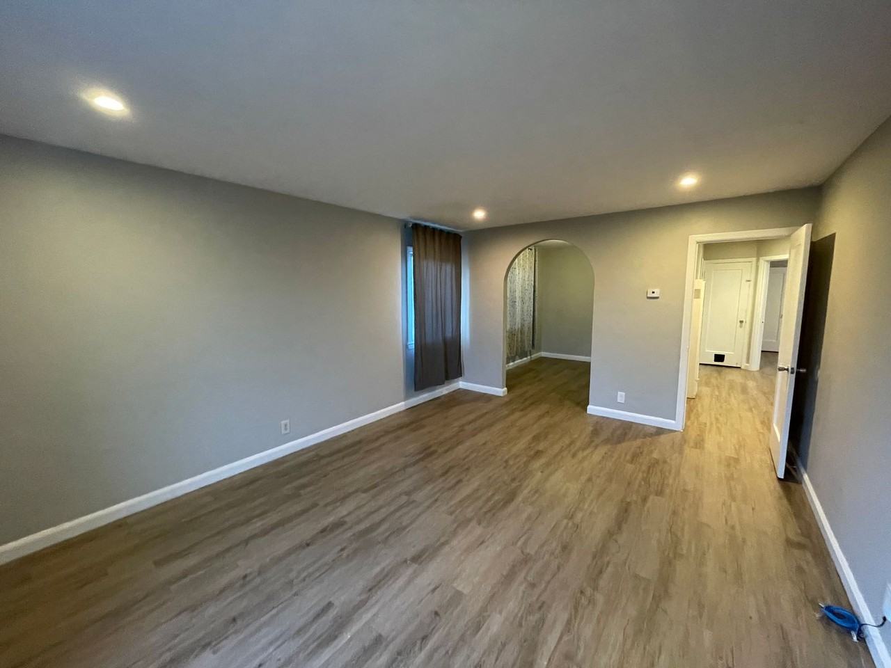 546 3rd Ln - Photo 2 of 14