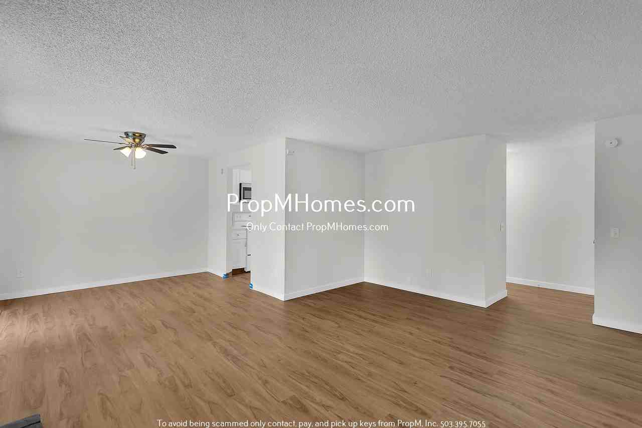 18853 Sw Butternut St - Photo 4 of 21