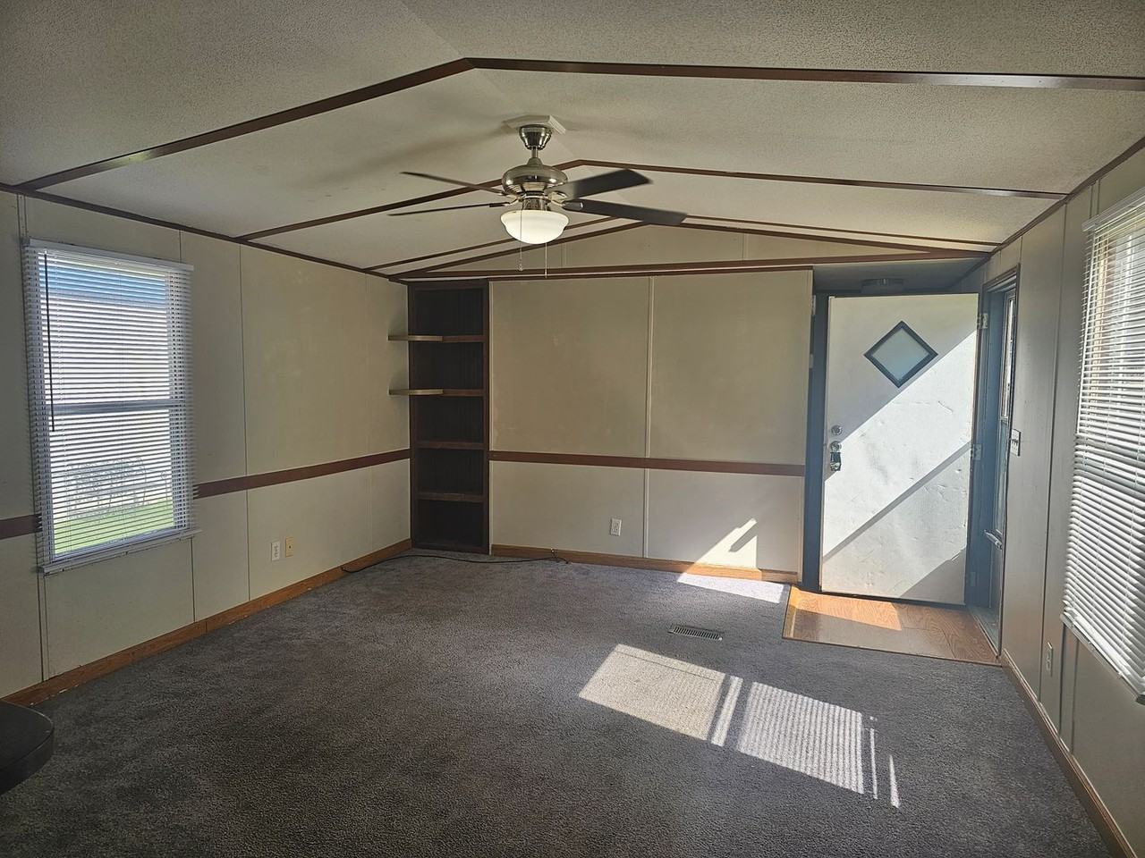 90 Craft Ln - Photo 3 of 10