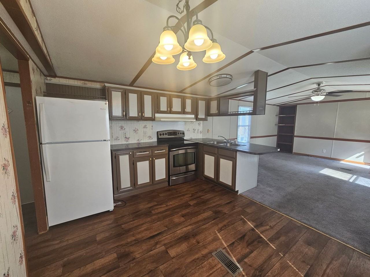 90 Craft Ln - Photo 4 of 10