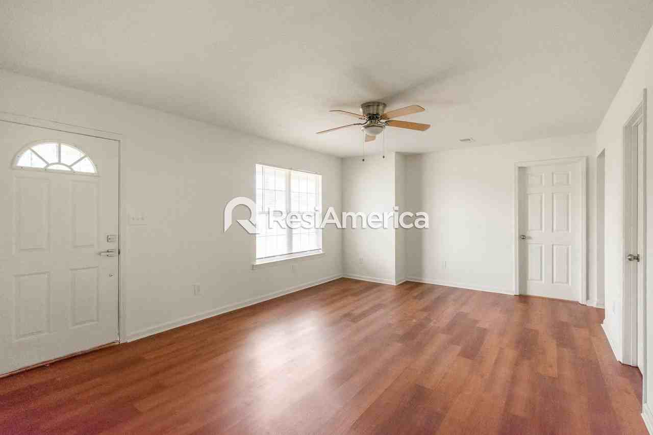 1866 Wooten St - Photo 2 of 23