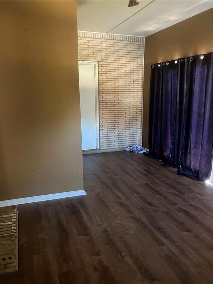 4403 Shady Ln - Photo 3 of 9