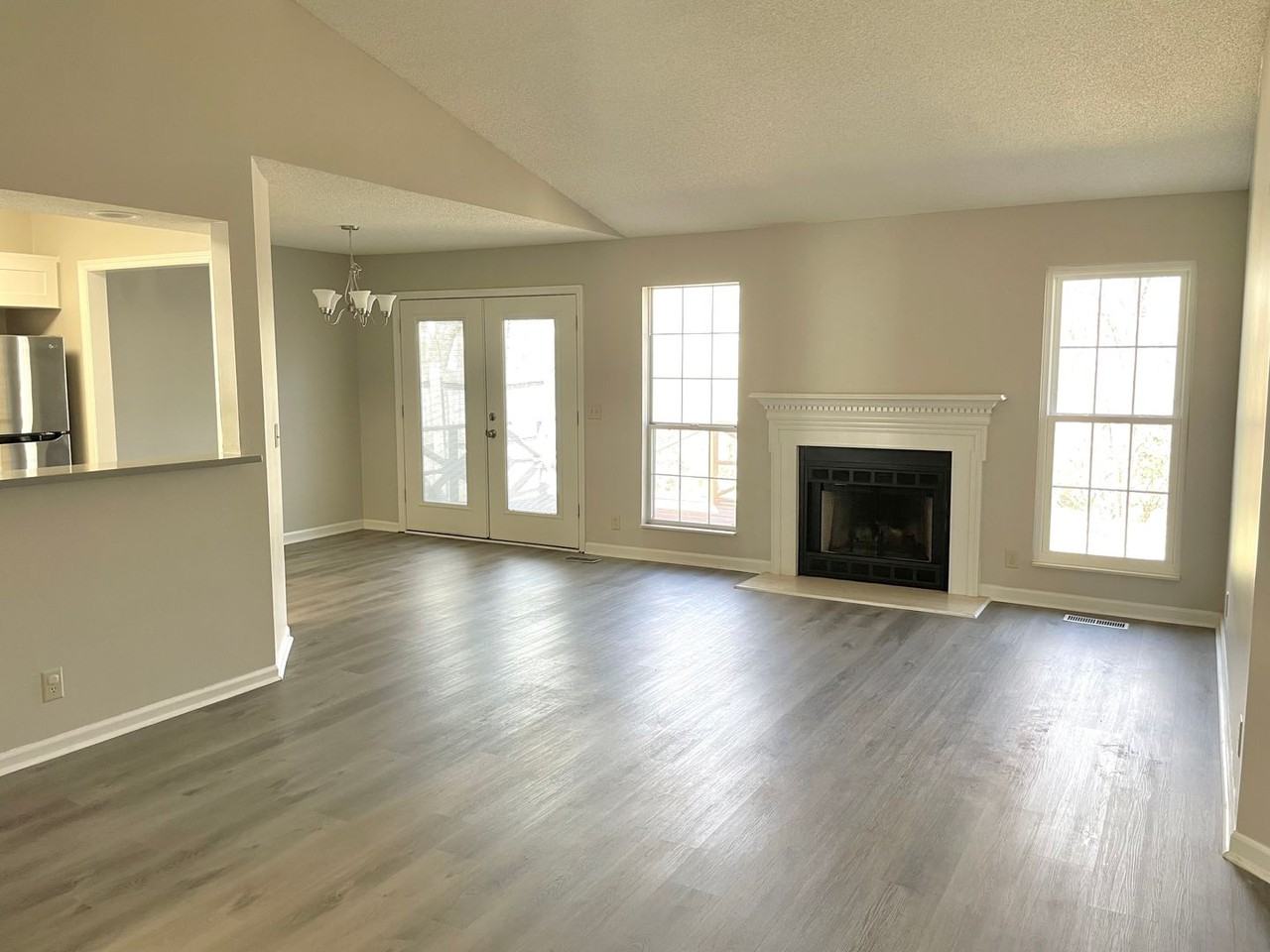 3349 Calais Cir - Photo 3 of 15