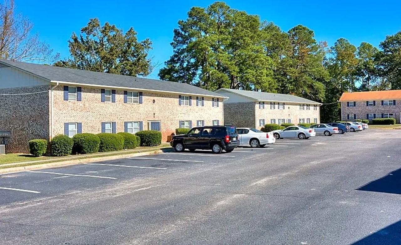 Azalea Park Apartments - Photo 3 of 30