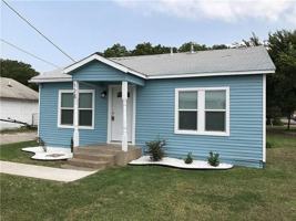 featured image of 128 N Commerce St