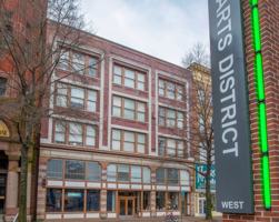 featured image of 115 W Broad St