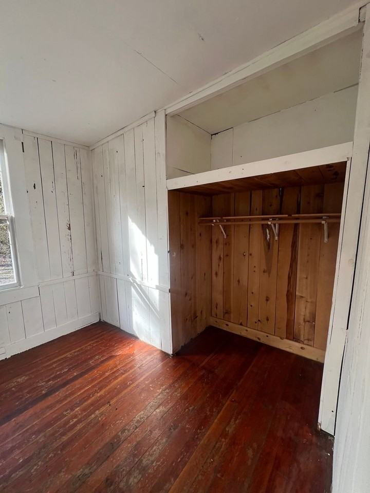 441 Tunnel Rd - Photo 3 of 9