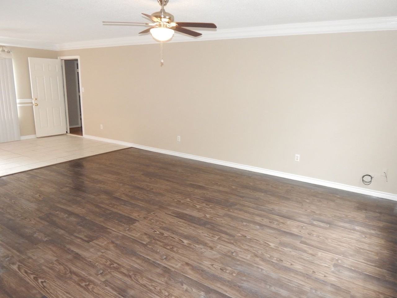 210 Summerset Ct - Photo 3 of 23