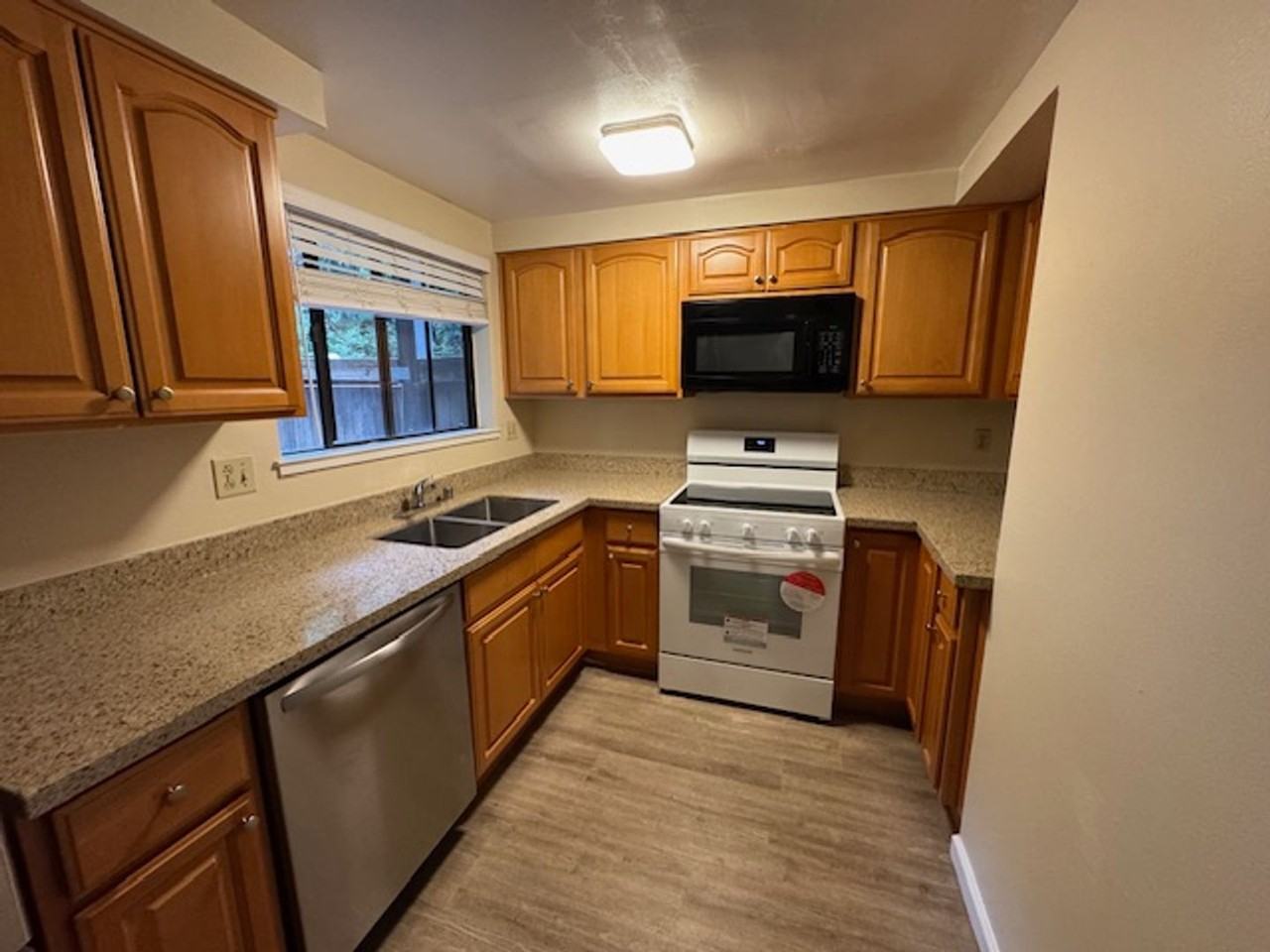 60 Grande Paseo - Photo 2 of 15