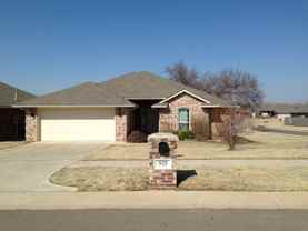 929 Eagle Cliff Dr - Photo 1 of 1