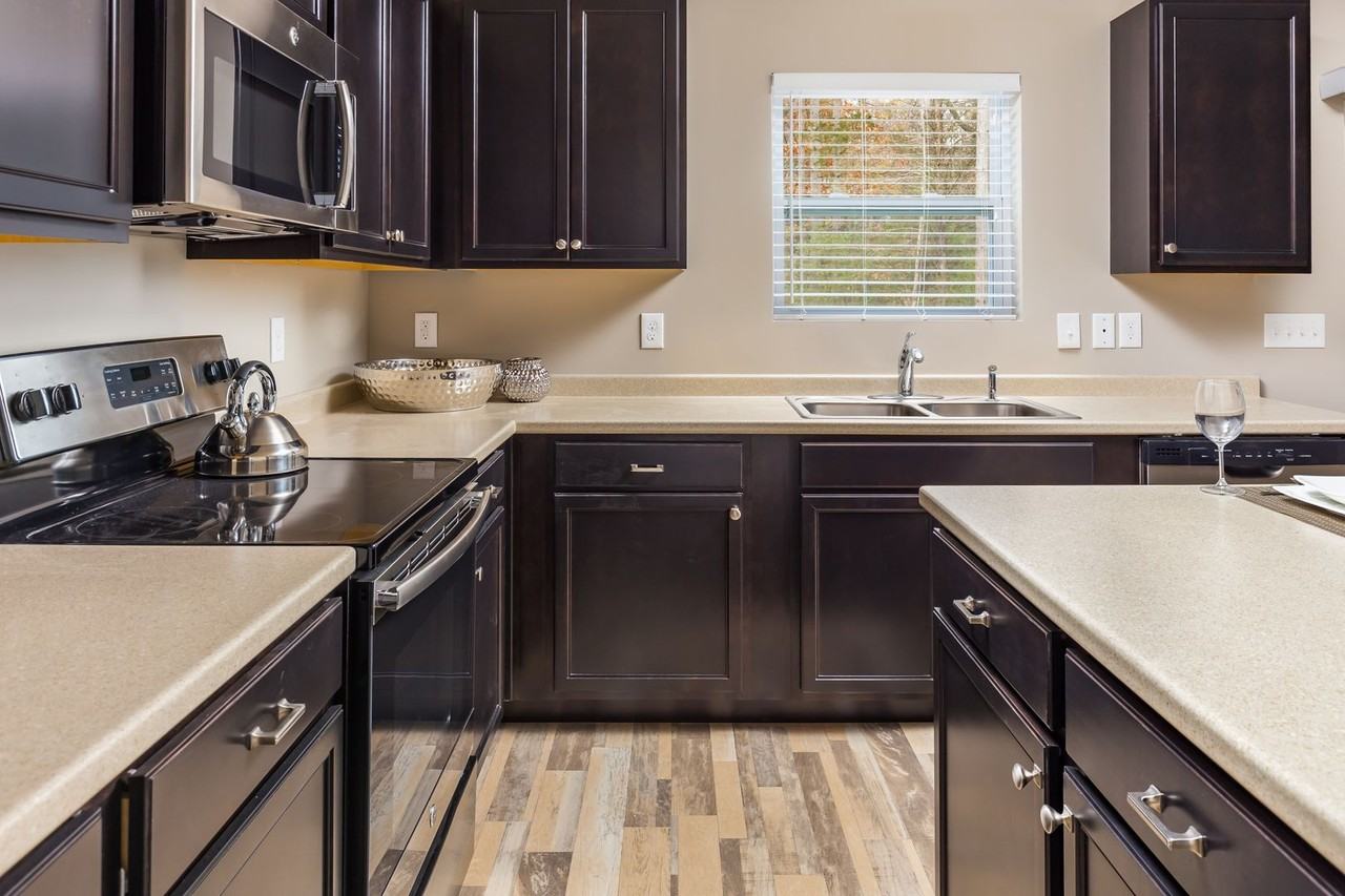 7177 Annandale Dr - Photo 3 of 21